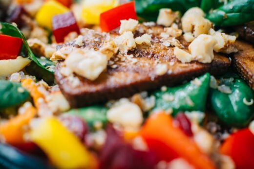 Illusztráció: Novkov Visuals